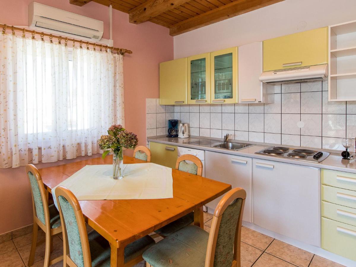 Apartmán Anna - Jad113 By Interhome *