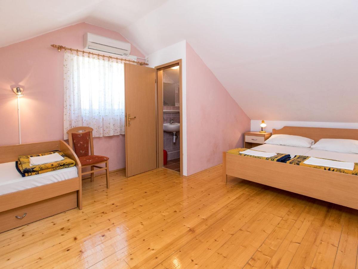 Apartment Anna - Jad113 By Interhome